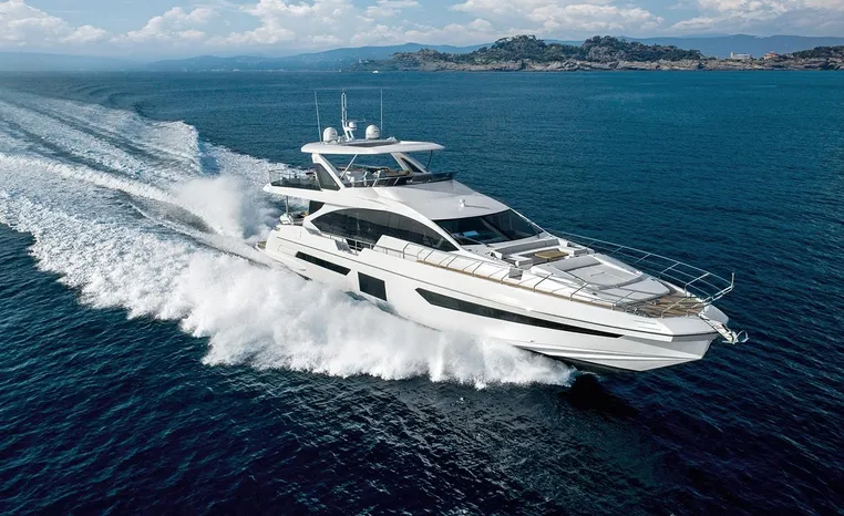 AZIMUT GRANDE 25M