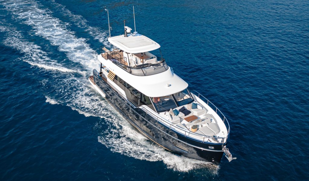 Azimut Hong Kong Rendezvous Sets New Luxury Benchmark in Asia Debuting Grande 30M & Magellano 30M